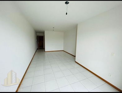 Apartamento no Bairro Salto Weissbach em Blumenau com 3 Dormitórios e 94 m²