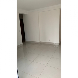 Excelente apartamento com armários