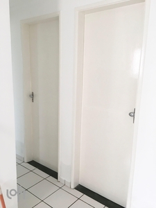 Apartamento à venda em Itaim Paulista com 42 m², 2 quartos, 1 vaga