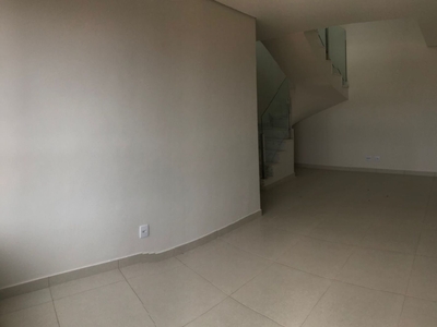 Apartamento à venda em João Pinheiro com 102 m², 3 quartos, 1 suíte, 2 vagas