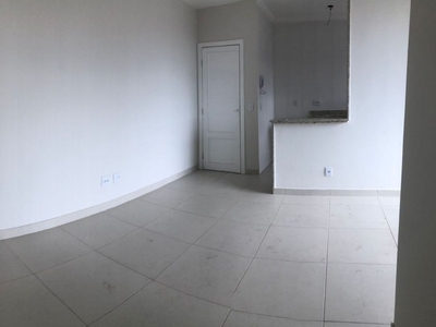 Apartamento à venda em João Pinheiro com 73 m², 3 quartos, 1 suíte, 2 vagas
