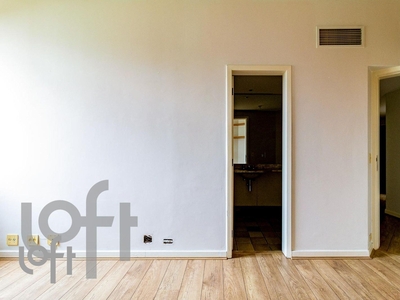 Apartamento à venda em Morumbi com 347 m², 4 quartos, 4 suítes, 5 vagas
