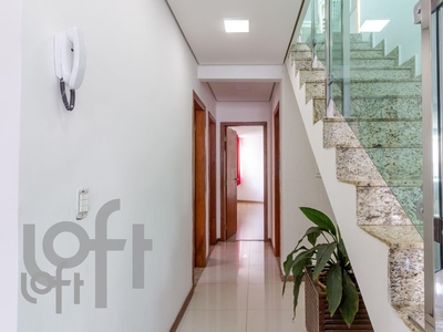 Apartamento à venda em Pirajá com 238 m², 3 quartos, 1 suíte, 2 vagas