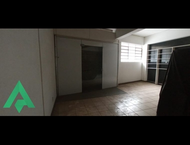 Loja no Bairro Victor Konder em Blumenau com 210 m²