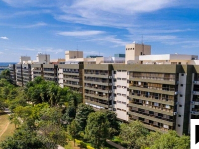 Apartamento à venda com 4 quartos ou + na Asa Norte, Brasília