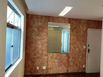 Apartamento com 3 quartos para alugar no bairro Sagrada Família, 90m²