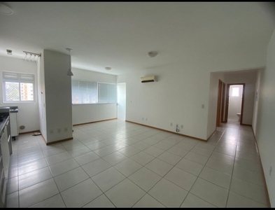 Apartamento no Bairro Vila Nova em Blumenau com 2 Dormitórios (1 suíte)