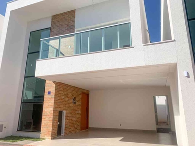 Casa com 3 quartos à venda no bairro Chácaras Alto da Glória