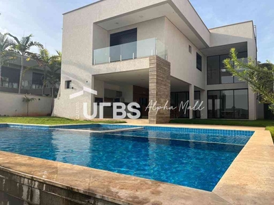 Casa com 4 quartos à venda no bairro Jardins Munique, 750m²