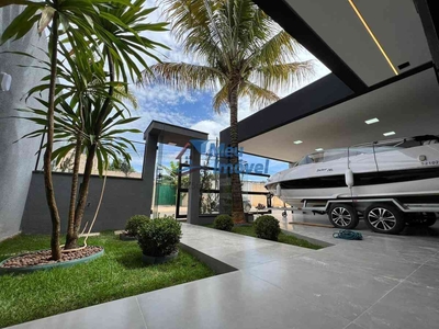 Casa em Condomínio com 4 quartos à venda no bairro Setor Habitacional Vicente Pires, 260m²