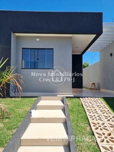 Casa Térrea com 3 Quartos à Venda por R$ 390.000