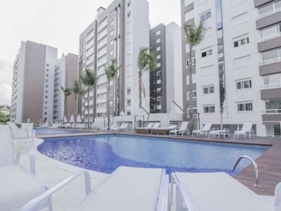 Apartamento 4 suítes no grand park eucaliptos, no bairro menino deus em porto alegre. um empreendimento grandioso com mais de 21 mil m² de área total. nas áreas externas, é a natureza quem faz contat