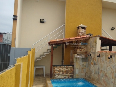 Casa agradável com Piscina aquecedida 30°C em Itanhaém