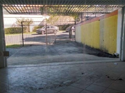 Casa comercial e residêncial, no juvevê.