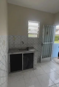 Casa para venda possui 48 metros quadrados com 2 quartos em São Gonçalo - Salvador - BA