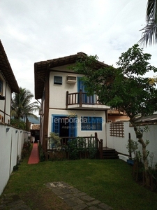 LINDA CASA COM AR CONDICIONADO, PISCINA E CHURRASQUEIRA ILHABELA