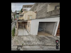 Casa com ótimo terreno para ampliação ou construtor