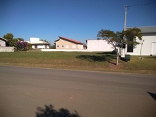 Terreno em condomínio à venda no bairro Araçatuba em Quadra