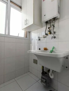 Apê com 65m² na Pompéia - SP com 3 dormitórios (1 suíte), 2 banheiros e 1 vaga de garagem.