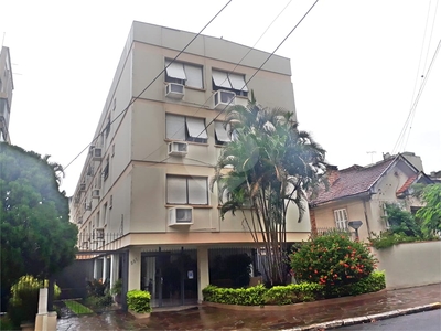 Apartamento 2 dormitórios, 1 gabinete e 1 vaga no bairro Higianópolis