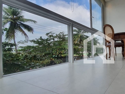 Apartamento com 4 dormitórios, 210 m² - venda por R$ 1.500.000,00 ou aluguel por R$ 9.850,00/mês - Praia das Pitangueiras - Guarujá/SP