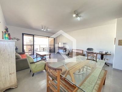 Apartamento com 4 dormitórios à venda, 220 m² por R$ 950.000,00 - Praia das Pitangueiras - Guarujá/SP