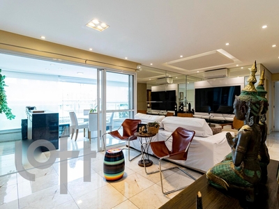 Apartamento à venda em Santo Amaro com 109 m², 2 quartos, 2 suítes, 2 vagas