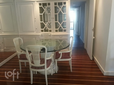 Apartamento à venda em Copacabana com 149 m², 3 quartos, 2 suítes, 2 vagas