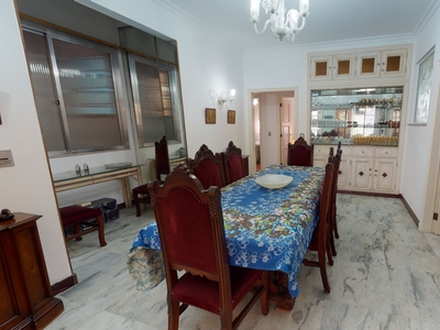 Apartamento à venda em Copacabana com 199 m², 3 quartos, 1 suíte, 1 vaga
