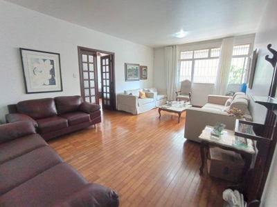 Apartamento à venda em Boa Viagem com 190 m², 4 quartos, 1 suíte, 2 vagas