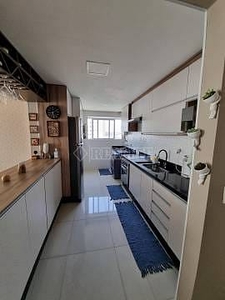 Apartamento à venda com 3 dormitórios sendo suíte, cozinha americana com belíssimos Planejados., Vila Iracema-Belval, Barueri, SP