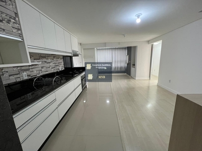 Apartamento à venda , Pedra Branca, Palhoça, SC. 100m de área privativa , 2 vagas de garagens cobertas.