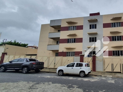 Apartamento à venda Residencial Adauto Cosmits no Bairro Candeias