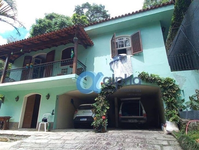 Casa à venda no bairro Bingen em Petrópolis