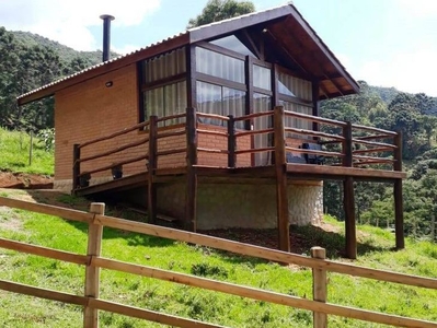 Casa à venda no bairro Centro em Sapucaí-Mirim