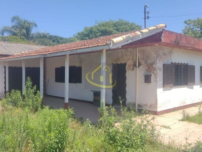 Casa à venda no bairro Guaiuba em Imbituba