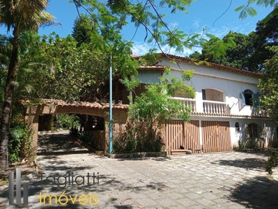 Casa à venda ou aluguel no bairro Viaduto em Araruama