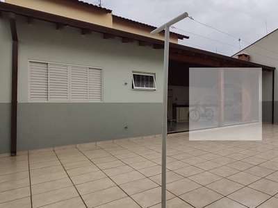 Casa com 3 dormitórios à venda por R$ 650.000 - Jardim Portugal - Rio Claro/SP