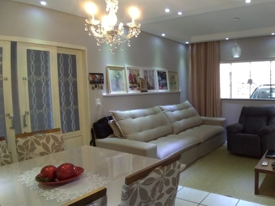 Casa no Wanel com ótima localização por R$520mil!!