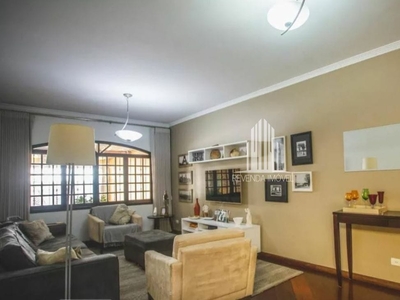 Casa à venda com 160m², 3 quartos e 2 vagas