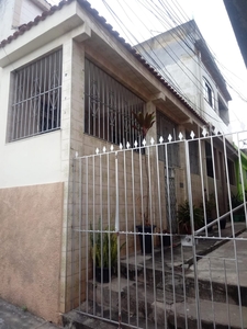 Casa à venda com 71m² na Rua Laura Arruda - Vila Tiradentes, São João de Meriti, RJ