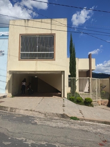 Casa à venda, Dona Lode, Cláudio, MG
