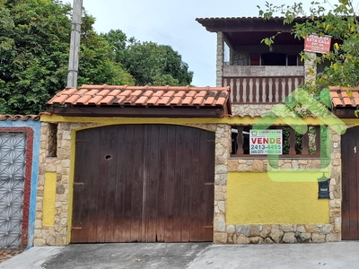 Excelente Casa ? venda, 3 quartos sendo 1 su?te no Bairro Farias, com amplo quintal, pr?ximo ao com?rcio - Paci?ncia /Rio de Janeiro, RJ