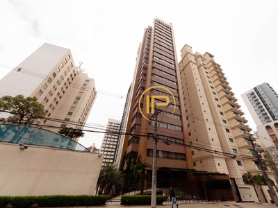 Helvetia - Apartamento ? venda com 3 dormitorios, 2 suites e 2 vagas, Cabral, Curitiba, PR