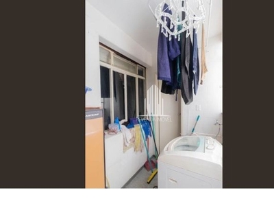 Jardim Paulista, apartamento pr?ximo ao metr? com 02 dormit?rios e garagem