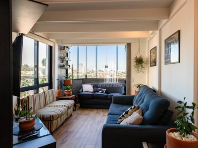 O apartamento foi totalmente reformado e modernizado planejado para viver com conforto e bem estar.