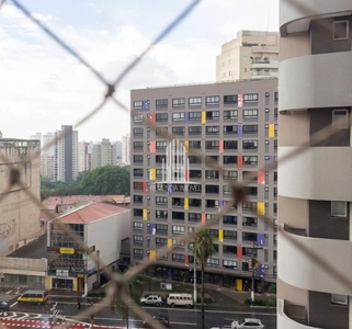 Planalto Paulista, apartamento pr?ximo ao metr? com tr?s dormit?rios e duas vagas de garagem.