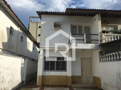 Sobrado com 3 dormitórios à venda, 200 m² por R$ 450.000,00 - Jardim Praiano - Guarujá/SP