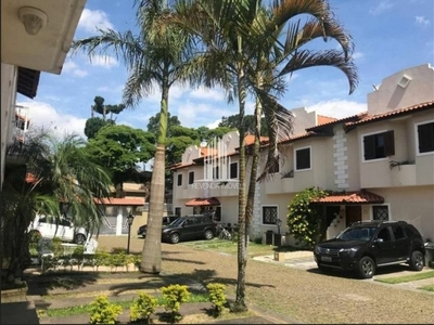 SOBRADO EM CONDOMINIO FECHADO 3 DORMITÓRIOS 01 SUITE 2 VAGAS 135M² - VILA SANTOS - ZONA NORTE