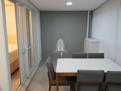 Vende-se apartamento studio totalmente mobiliado na Vila Mariana com 38m². Ao lado metrô Ana Rosa